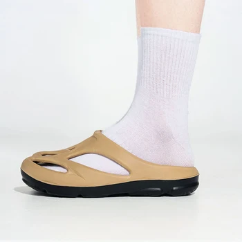 2023 Нова градинска обувки за блатото пеша, Мъжки и дамски Летни Сандали с дупки и чехли, няколко плажни сабо Baotou с мека подметка