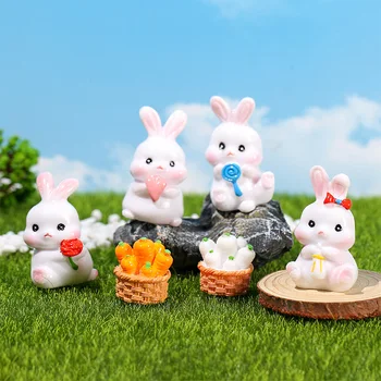 Cartoony сладък заек, моркови фигурки, микро пейзаж, занаяти животни от смола, за куклена къща, Страхотна градина, декорация на дома