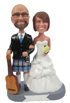 Fedex безплатна доставка Персонални кукла-болванчик китара мъжки сватбен подарък сватбена украса полирезин