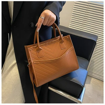 TRAVEASY 2023 Нова чанта Дамска мода за Свободното време Каменни чанти Голям капацитет Чанта-месинджър с едно рамо Дамски чанти