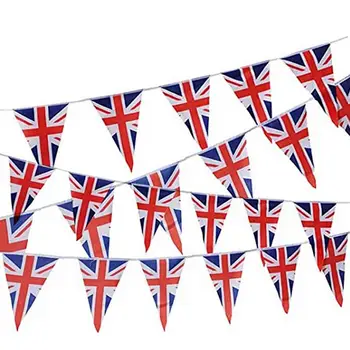 Банер с вымпелом Юниън Джак, банер с флага на Обединеното Кралство, малка триъгълна венец в патриотичната тематика за официалното откриване на фестивала
