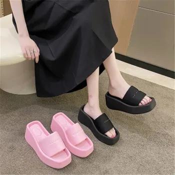 Модни маркови обувки на платформа за жени, Лято 2023, обикновена нескользящие улични чехли на пълен ток, модни сандали