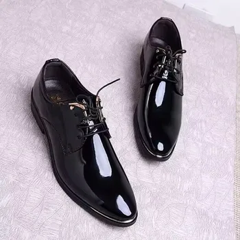 Нови кожени обувки, Мъжки дишащи вечерни модела обувки Луксозни бизнес Oxfords Мъжки офис Сватбени обувки на равна подметка Mocassin Homme