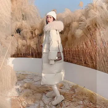 Ново зимно пуховое памучни палто 2023 г. Жената Свободно памучни палто със средна дължина, утолщенное Черно палто с качулка с високо качество